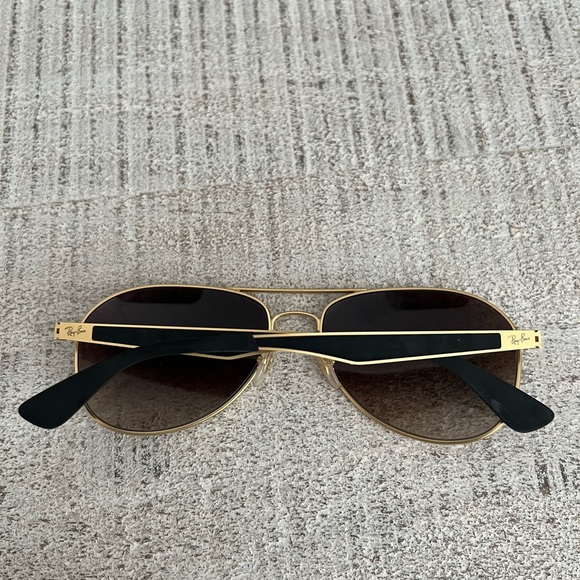 Rayban Aviators - Picture 2 of 3